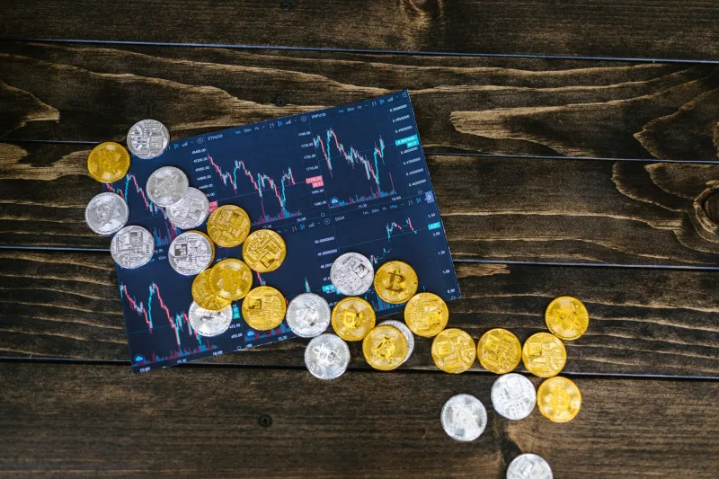 From JPEGs to Yield-Bearing Assets: How Tokenized Real-World Assets Are Reshaping Crypto Portfolios in 2025